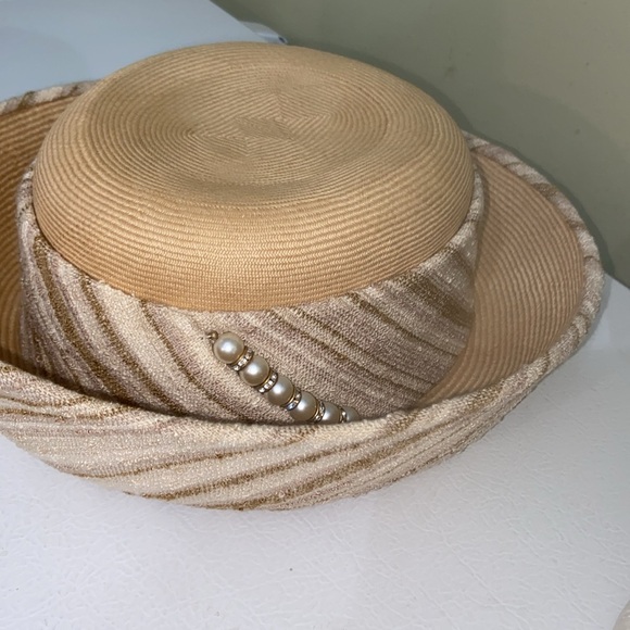 Really Cute Vintage Hat by Jan Leslie main image 6